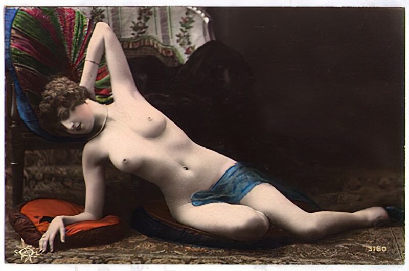 Volume 3 of Black and White Photo of Naked / Nude Women and Girls in the Vintage Era