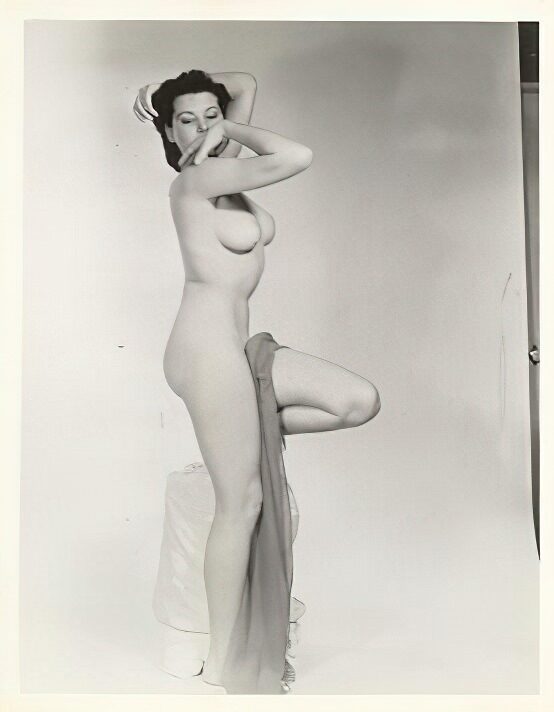 1940s Vintage Women Porn - 1940's â€“ A tribute to RetroRaunch.com