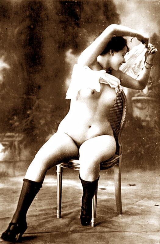 Volume 3 of Black and White Photo of Naked / Nude Women and Girls in the Vintage Era