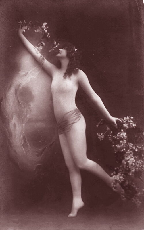 Volume 3 of Black and White Photo of Naked / Nude Women and Girls in the Vintage Era