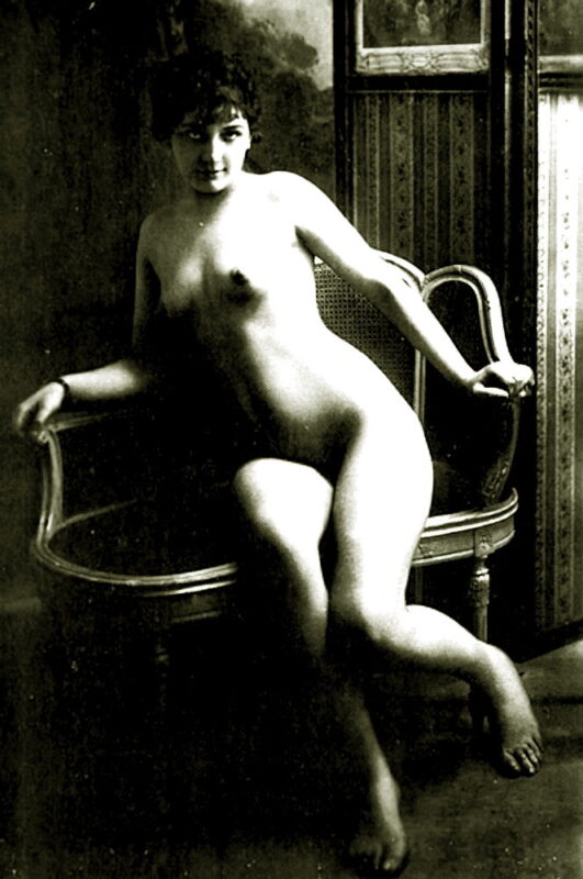 Volume 3 of Black and White Photo of Naked / Nude Women and Girls in the Vintage Era