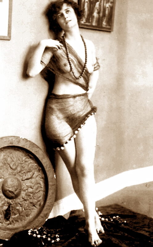 Volume 3 of Black and White Photo of Naked / Nude Women and Girls in the Vintage Era