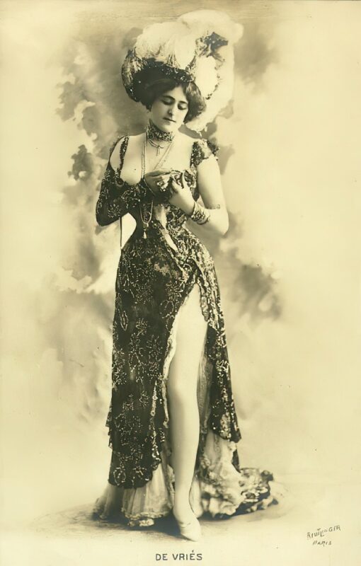 Volume 3 of Black and White Photo of Naked / Nude Women and Girls in the Vintage Era