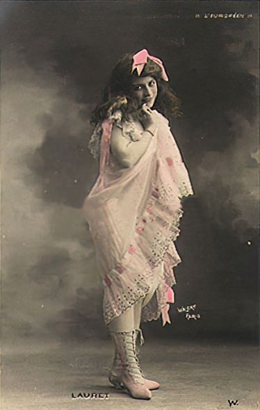 Photo 047 - Color Tint Vintage Nude Men and Women Sepia, Monochrome and Others Photo 047 - Color Tint Vintage Nude Men and Women Sepia, Monochrome and Others