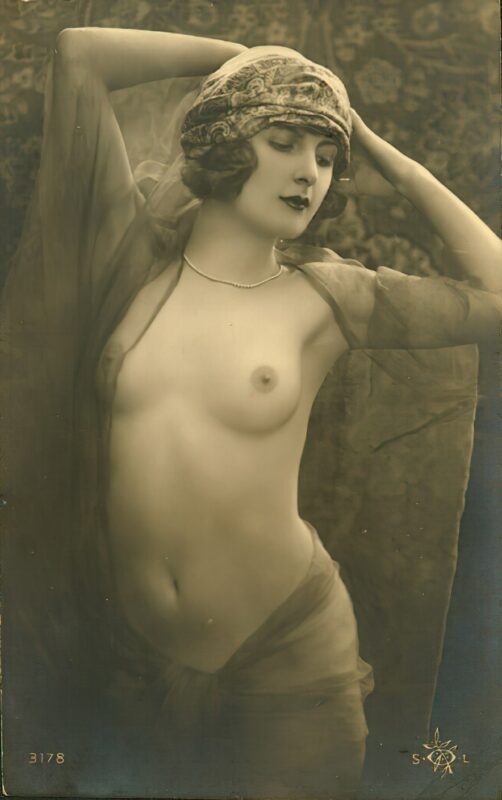 Volume 3 of Black and White Photo of Naked / Nude Women and Girls in the Vintage Era