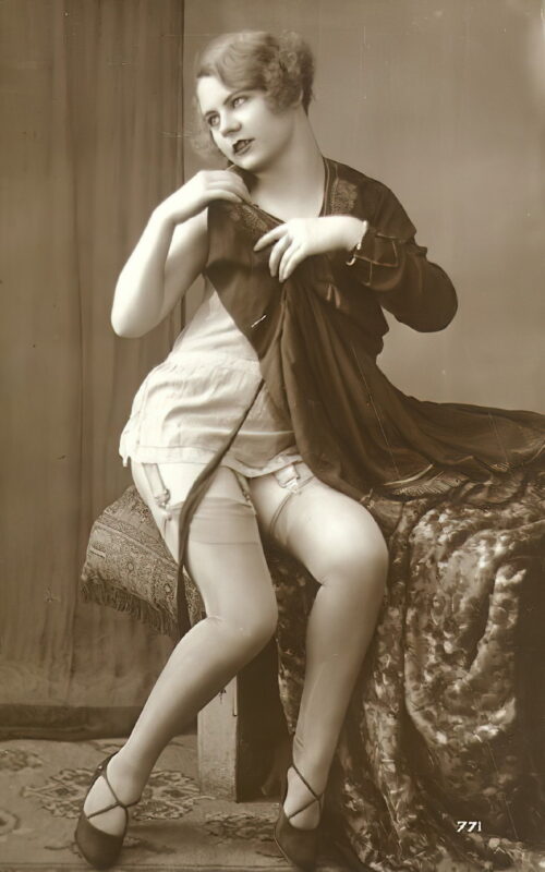 Volume 4 of Black and White Image of Naked / Nude Women and Girls in the Vintage Era