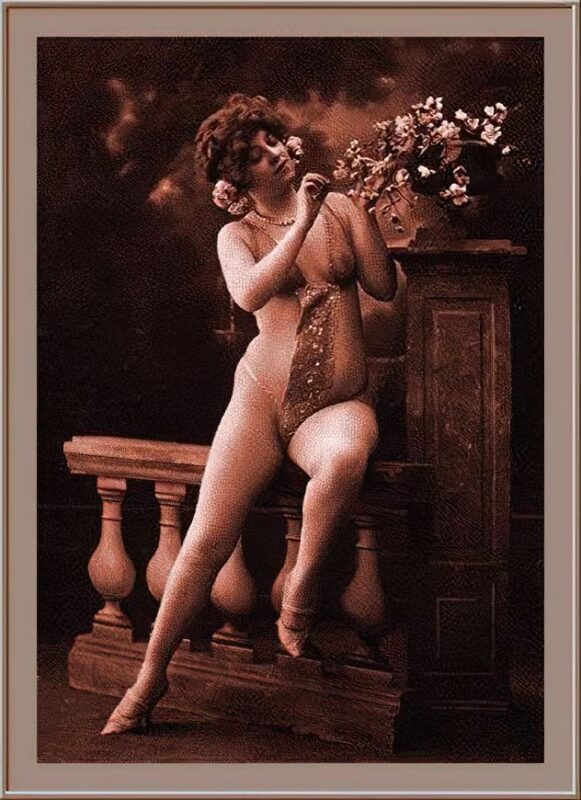 Very high Quality Nude Men and Women in Full Black and White from the Classic Vintage Retro Era Volume 2 of Vintage Erotica and Photo Image Galleries of Classic Women Nude in the 1800s to the 1920s