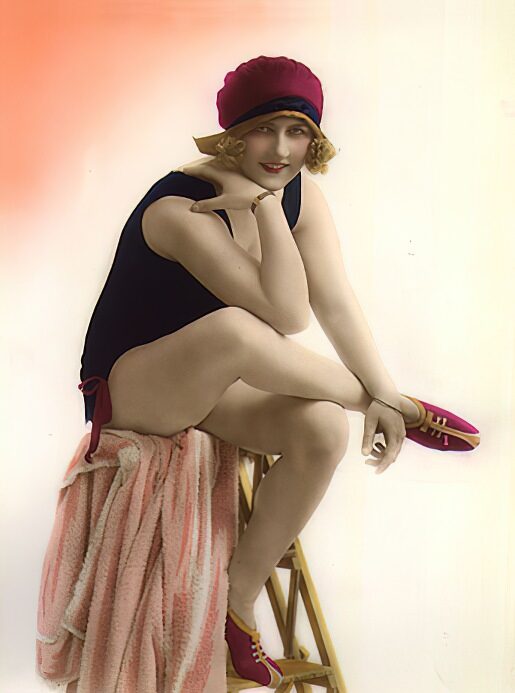 Photo 048 - Color Tint Vintage Nude Men and Women Sepia, Monochrome and Others Photo 048 - Color Tint Vintage Nude Men and Women Sepia, Monochrome and Others