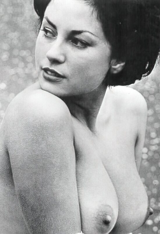 Retro Girls naked in the 1960's Vintage Erotica and Photo Image Galleries of Classic Women Nude in the 1960's