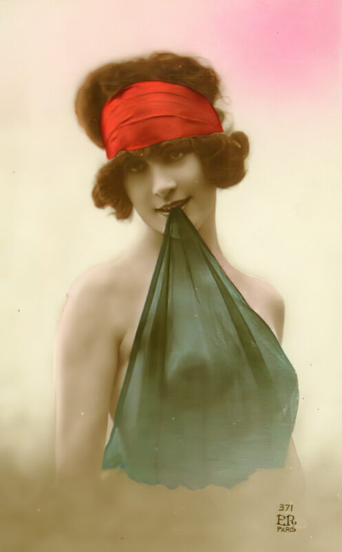 Volume 1 of Black and White Image of Naked / Nude Woman in the Classic Retro Period Volume 1 of Black and White Photo of Naked / Nude Women and Girls in the Vintage Era