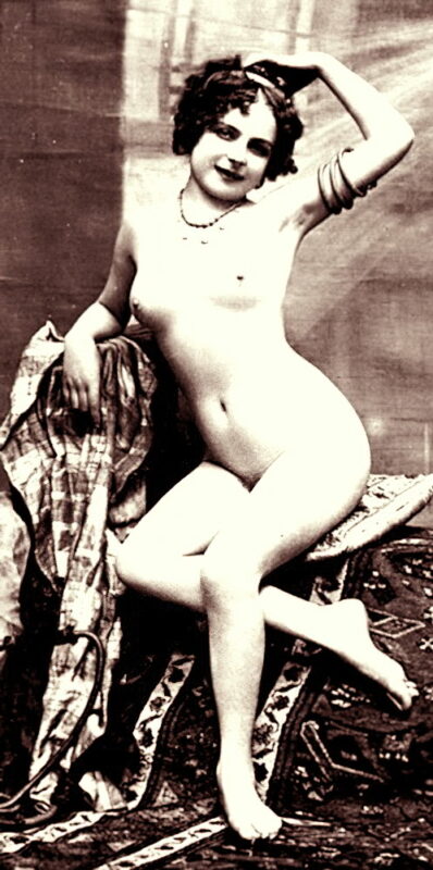 Volume 1 of Black and White Image of Naked / Nude Woman in the Classic Retro Period Volume 1 of Black and White Photo of Naked / Nude Women and Girls in the Vintage Era
