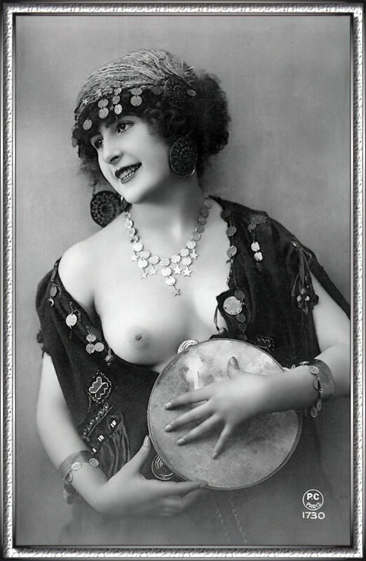 Very high Quality Nude Men and Women in Full Black and White from the Classic Vintage Retro Era Vintage Erotica and Photo Image Galleries of Classic Women Nude in the 1800s to the 1920s