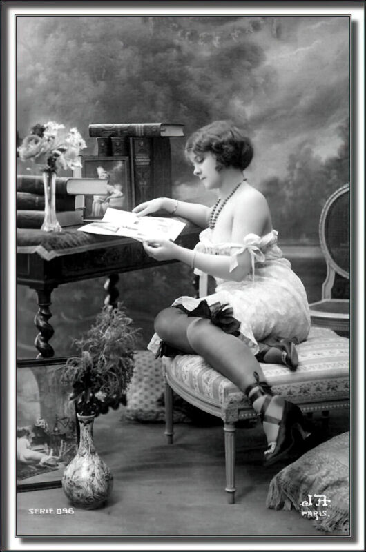 Very high Quality Nude Men and Women in Full Black and White from the Classic Vintage Retro Era Vintage Erotica and Photo Image Galleries of Classic Women Nude in the 1800s to the 1920s