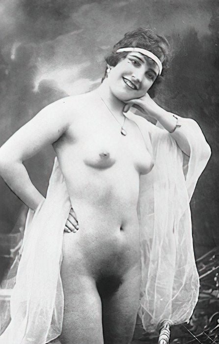 Volume 4 of Black and White Image of Naked / Nude Women and Girls in the Vintage Era
