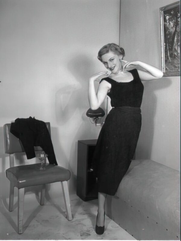 Photo - 242 of Vintage Nude Girl Mixed, Upscaled - Volume 1