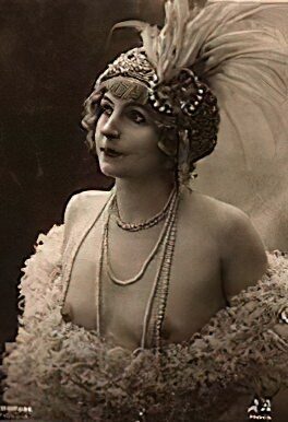 Very high Quality Nude Men and Women in Full Black and White from the Classic Vintage Retro Era Vintage Erotica and Photo Image Galleries of Classic Women Nude in the 1800s to the 1920s