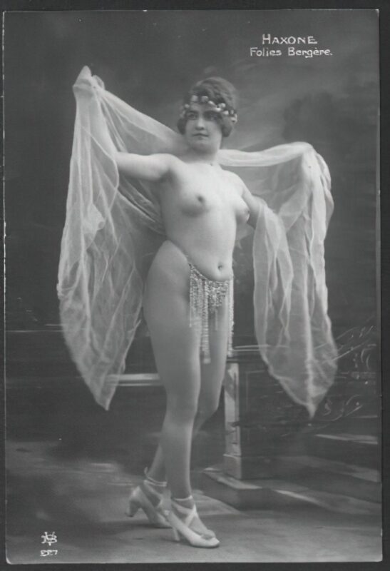 Very high Quality Nude Men and Women in Full Black and White from the Classic Vintage Retro Era Vintage Erotica and Photo Image Galleries of Classic Women Nude in the 1800s to the 1920s