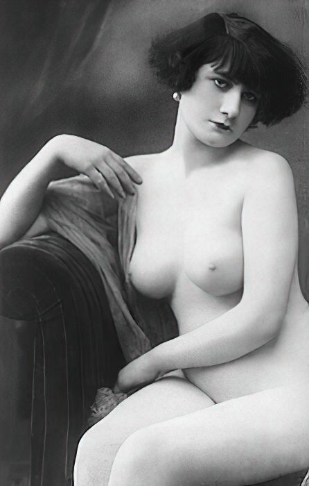 Volume 4 of Black and White Image of Naked / Nude Women and Girls in the Vintage Era