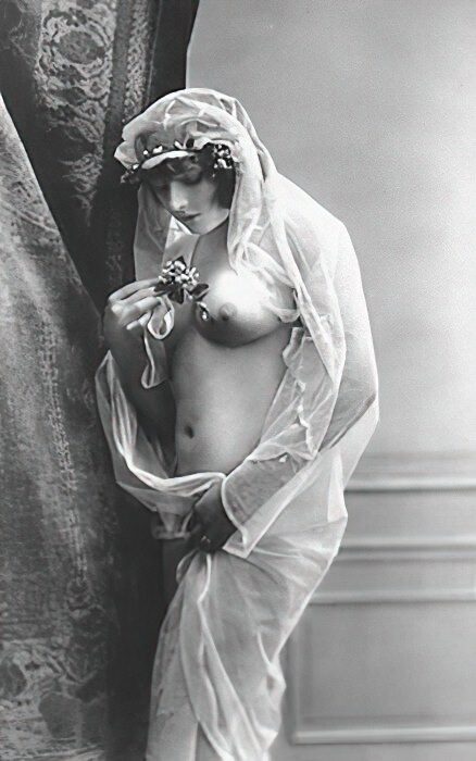 Volume 4 of Black and White Image of Naked / Nude Women and Girls in the Vintage Era