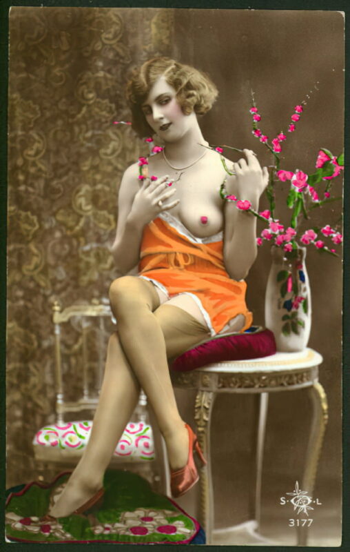 Photo 102 - Color Tint Vintage Nude Men and Women Sepia, Monochrome and Others Photo 102 - Color Tint Vintage Nude Men and Women Sepia, Monochrome and Others