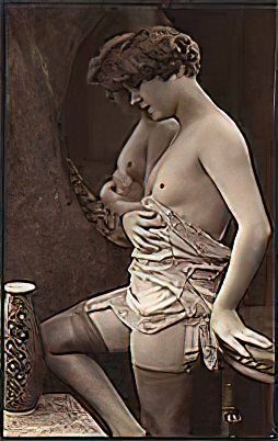Very high Quality Nude Men and Women in Full Black and White from the Classic Vintage Retro Era Vintage Erotica and Photo Image Galleries of Classic Women Nude in the 1800s to the 1920s