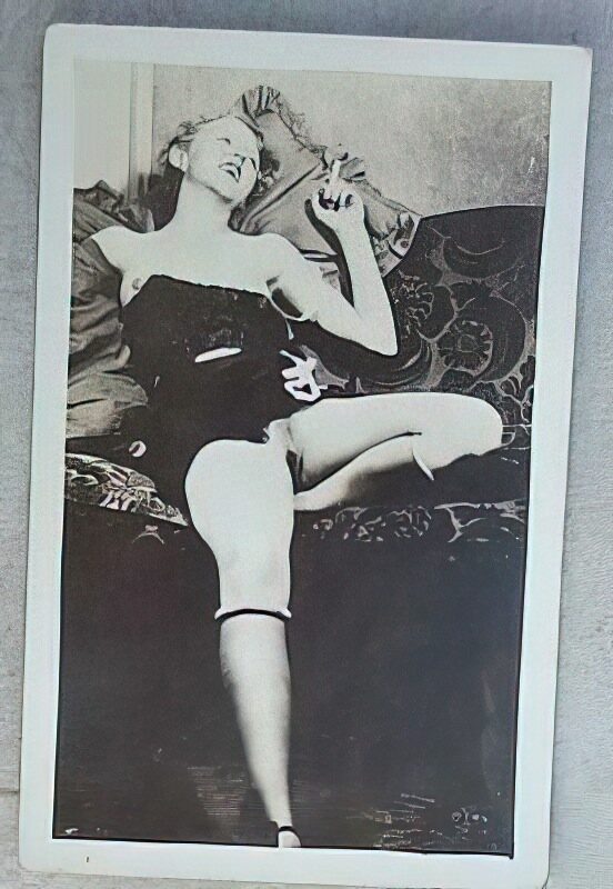 Vintage Nude Girl Mixed, Upscaled - Volume 2 - Photo 058