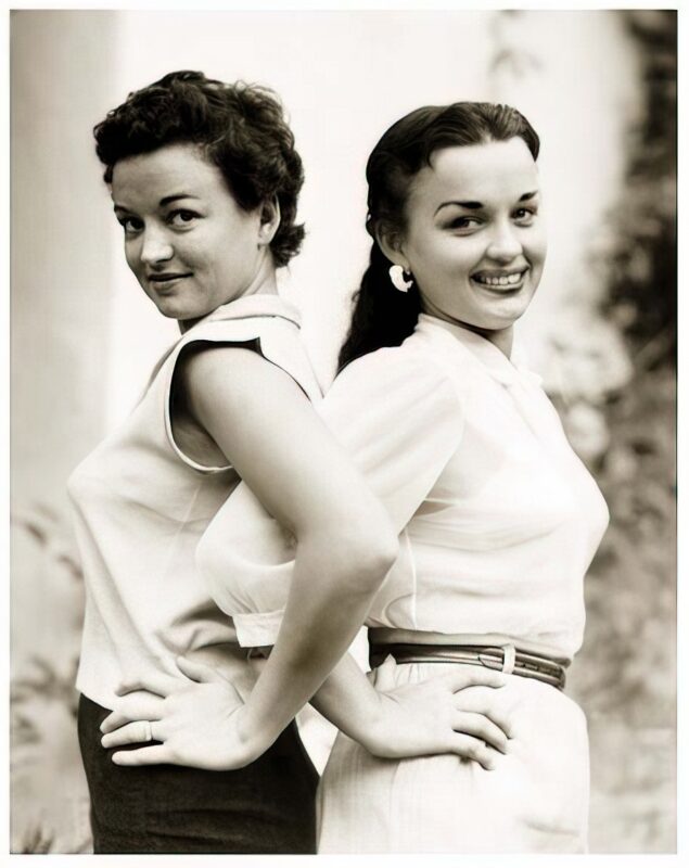 Vintage Nude Girl Mixed, Upscaled - Volume 2 - Photo 059