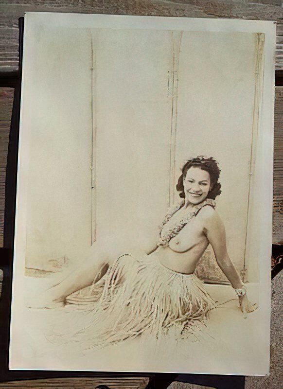 Vintage Nude Girl Mixed, Upscaled - Volume 2 - Photo 074