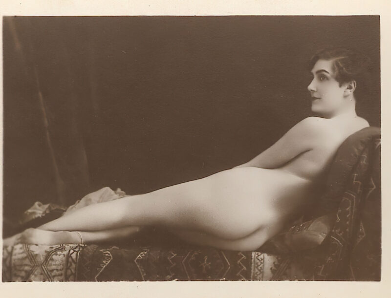 Volume 4 of Black and White Image of Naked / Nude Women and Girls in the Vintage Era