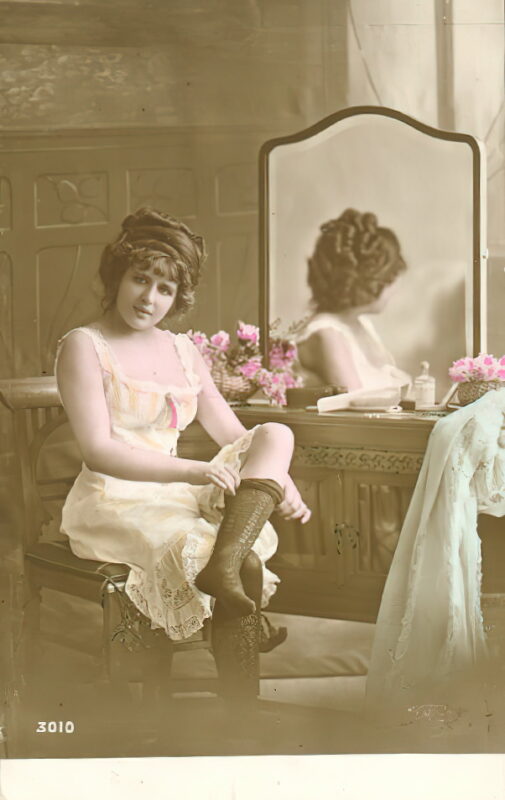 Photo 154 - Color Tint Vintage Nude Men and Women Sepia, Monochrome and Others Photo 154 - Color Tint Vintage Nude Men and Women Sepia, Monochrome and Others