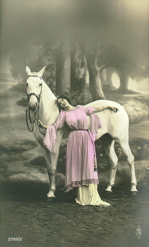 Photo 163 - Color Tint Vintage Nude Men and Women Sepia, Monochrome and Others Photo 163 - Color Tint Vintage Nude Men and Women Sepia, Monochrome and Others