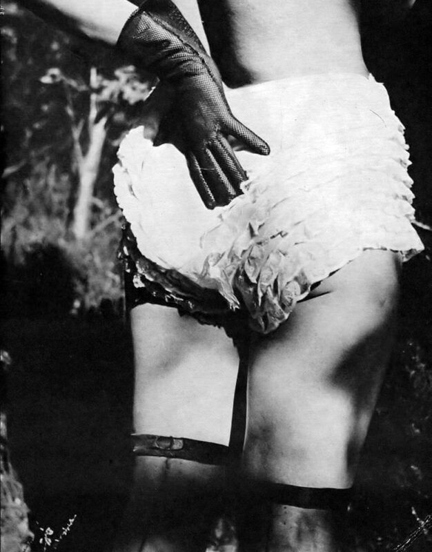 Vintage Erotica and Photo Image Galleries of Classic Women Nude in the 1920's