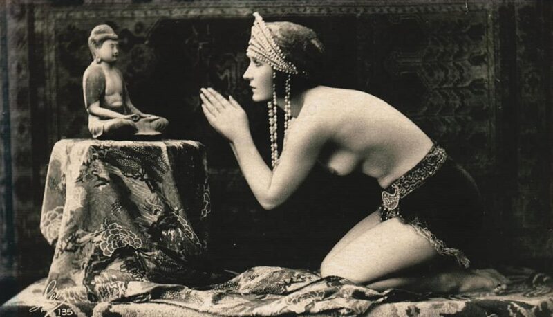 Vintage Erotica and Photo Image Galleries of Classic Women Nude in the 1920's