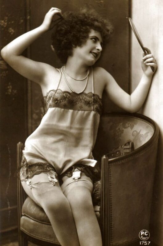 Vintage Erotica and Photo Image Galleries of Classic Women Nude in the 1920's