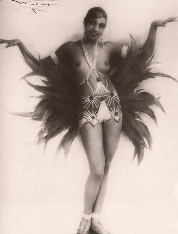 Vintage Erotica and Photo Image Galleries of Classic Women Nude in the 1920's