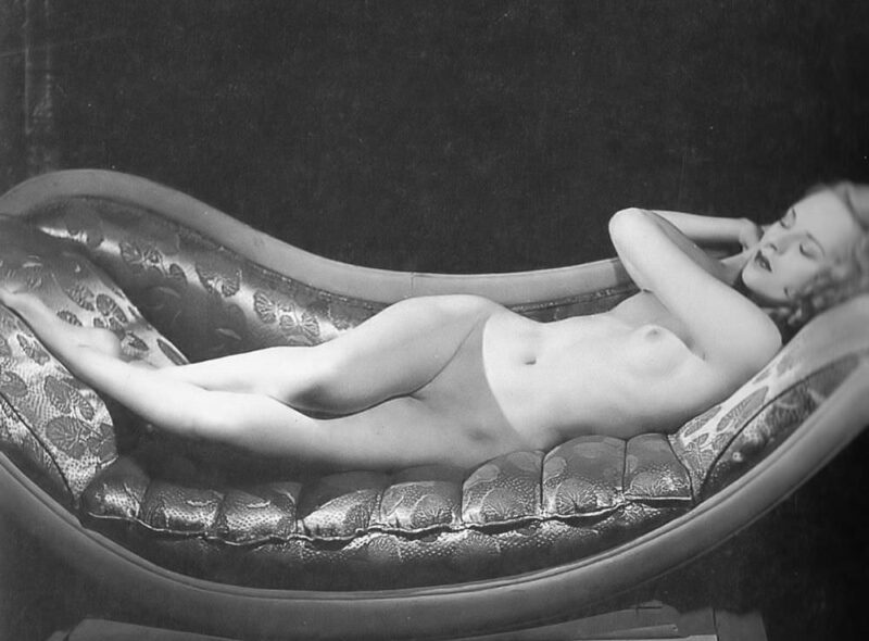 Vintage Erotica and Photo Image Galleries of Classic Women Nude in the 1920's