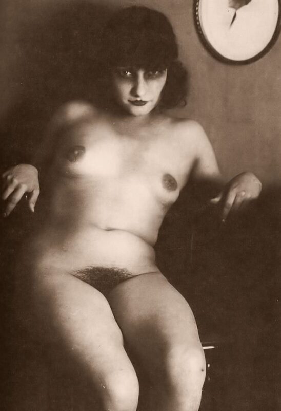 Vintage Erotica and Photo Image Galleries of Classic Women Nude in the 1920's