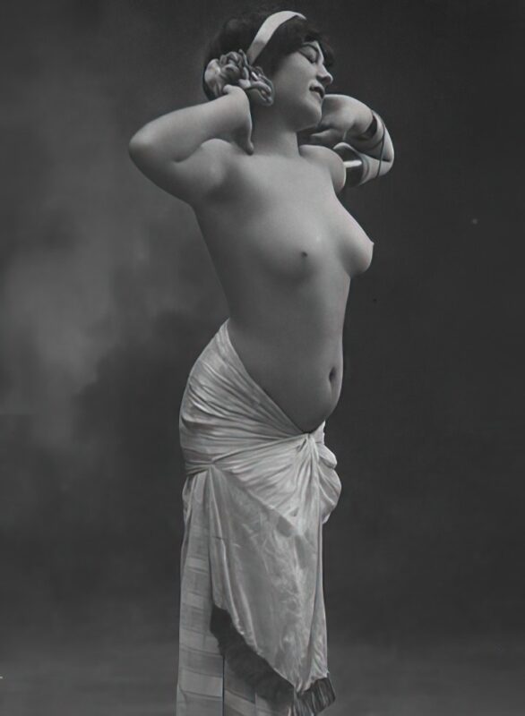 Photo - 054 of Vintage Nude Girl Mixed, Upscaled - Volume 1