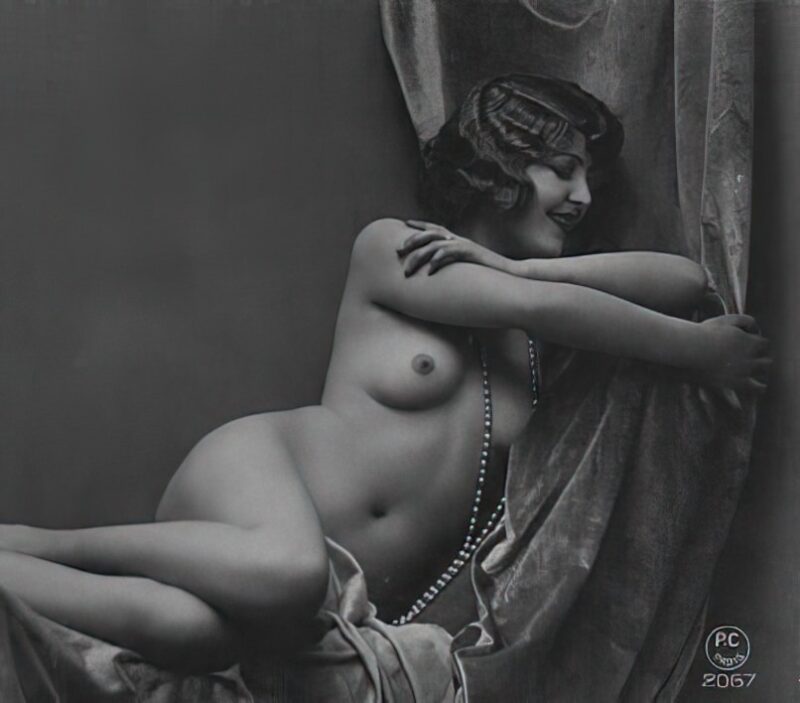 Photo - 055 of Vintage Nude Girl Mixed, Upscaled - Volume 1