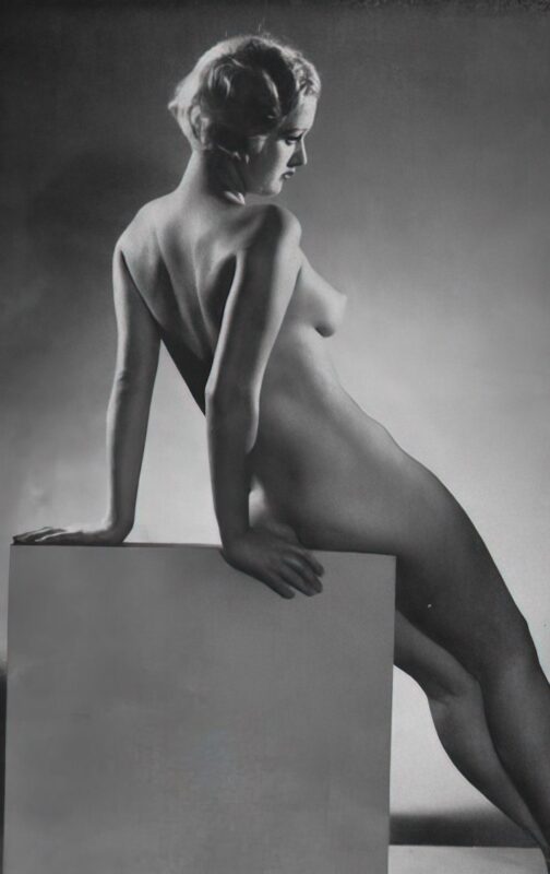 Photo - 084 of Vintage Nude Girl Mixed, Upscaled - Volume 1