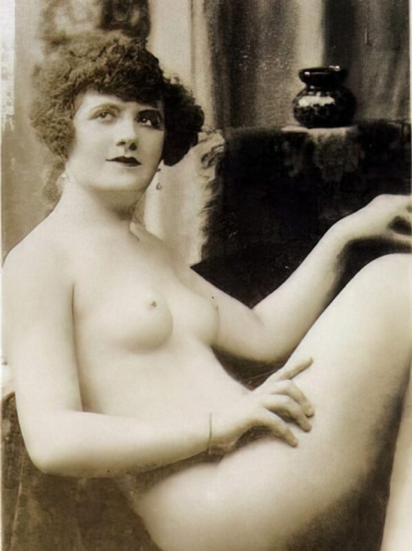 Photo - 169 of Vintage Nude Girl Mixed, Upscaled - Volume 1