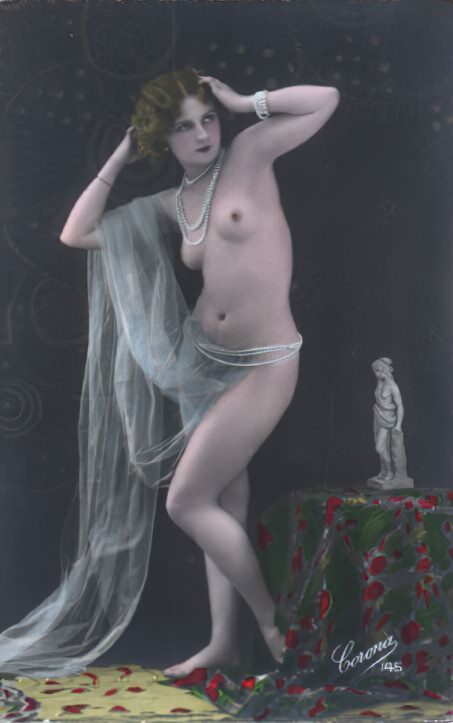 Photo 184 - Color Tint Vintage Nude Men and Women Sepia, Monochrome and Others Photo 184 - Color Tint Vintage Nude Men and Women Sepia, Monochrome and Others