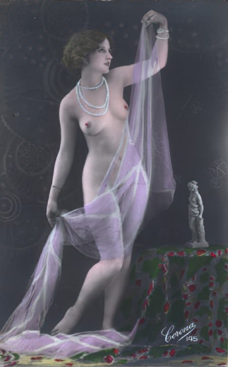 Photo 185 - Color Tint Vintage Nude Men and Women Sepia, Monochrome and Others Photo 185 - Color Tint Vintage Nude Men and Women Sepia, Monochrome and Others