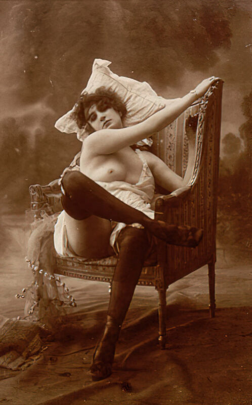 Volume 4 of Black and White Image of Naked / Nude Women and Girls in the Vintage Era