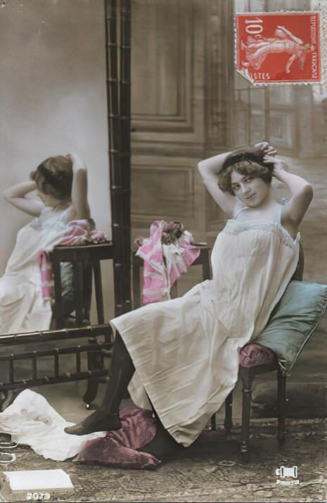 Photo 194 - Color Tint Vintage Nude Men and Women Sepia, Monochrome and Others Photo 194 - Color Tint Vintage Nude Men and Women Sepia, Monochrome and Others