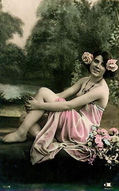 Photo 025 - Color Tint Vintage Nude Men and Women Sepia, Monochrome and Others Photo 025 - Color Tint Vintage Nude Men and Women Sepia, Monochrome and Others