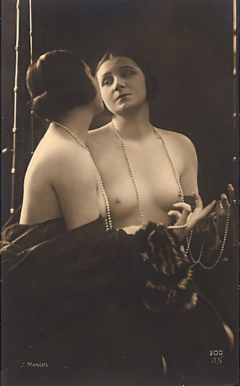Volume 4 of Black and White Image of Naked / Nude Women and Girls in the Vintage Era