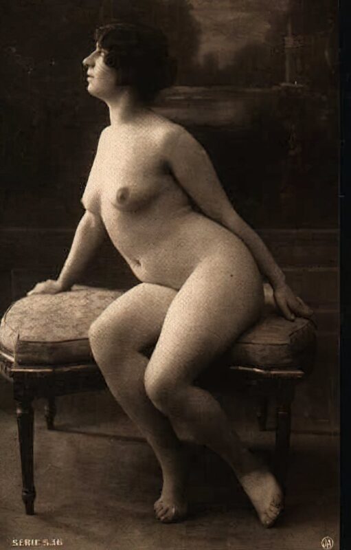 Very high Quality Nude Men and Women in Full Black and White from the Classic Vintage Retro Era Vintage Erotica and Photo Image Galleries of Classic Women Nude in the 1800s to the 1920s