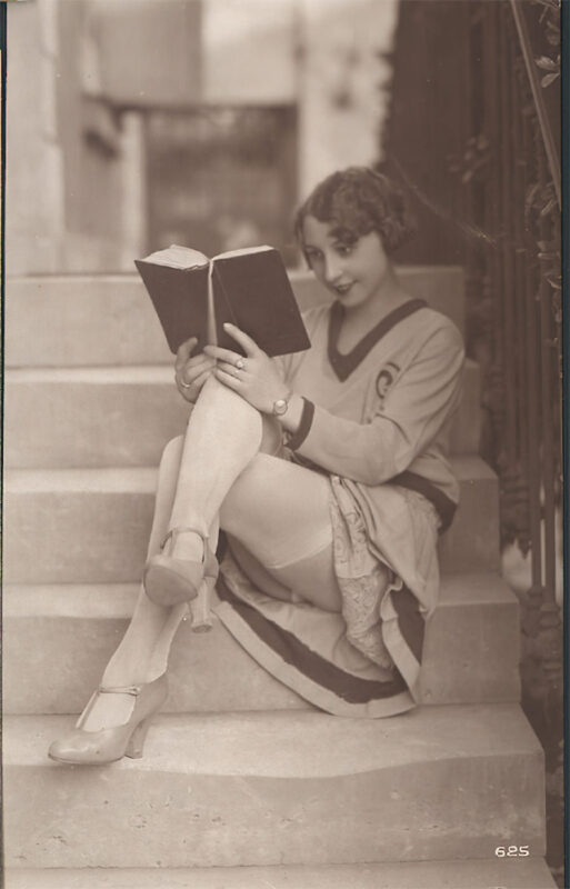 B&W Volume 5 Image of Naked / Nude Woman in the Vintage Era