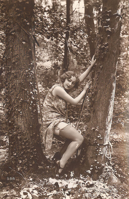 B&W Volume 5 Image of Naked / Nude Woman in the Vintage Era